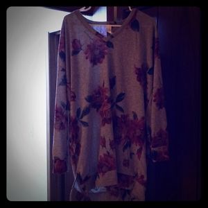 Long sleeve floral